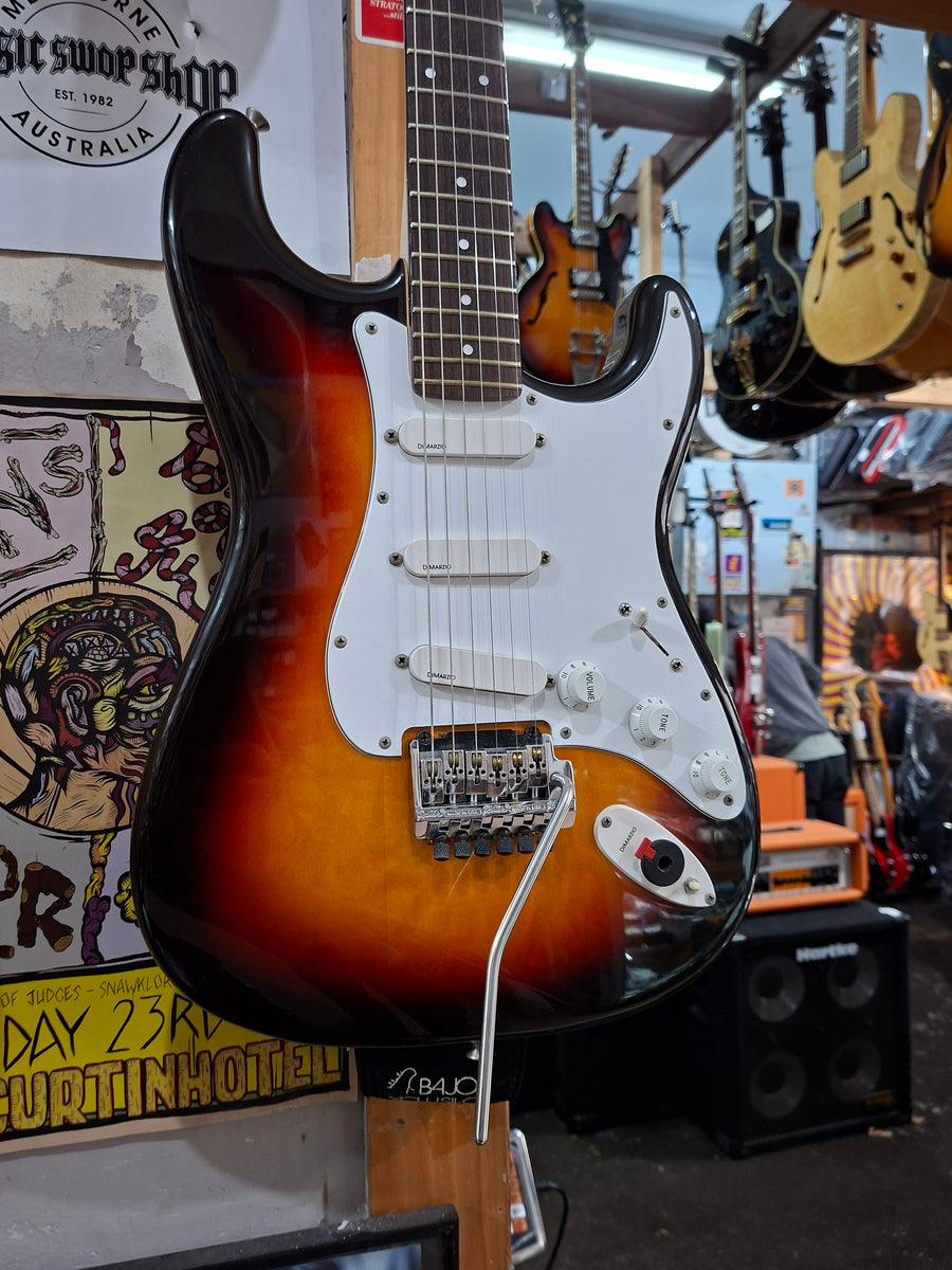 FENDER Contemporary ST552 (1982–84) Fender - Contemporary Stratocaster – musicswopshop