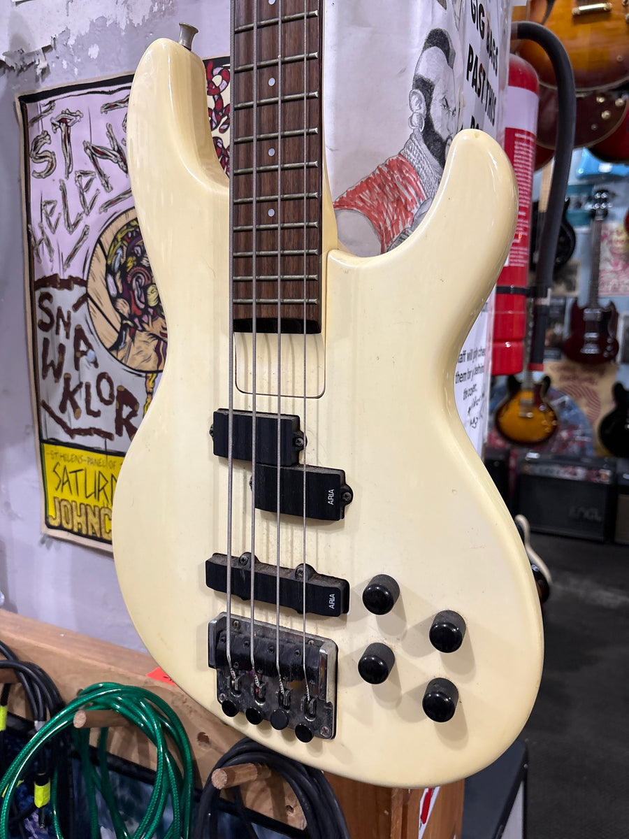 Aria Pro II - IGB-50 – musicswopshop