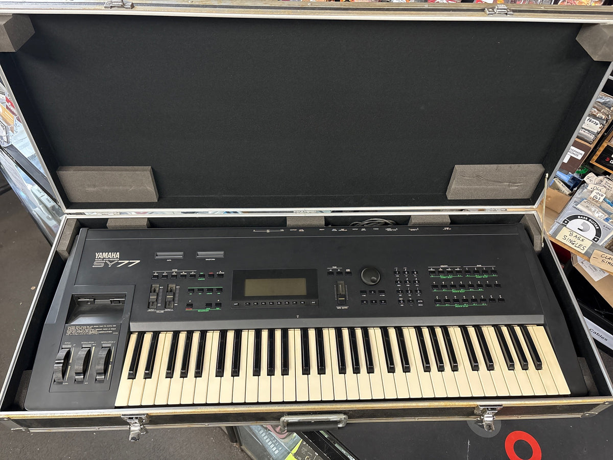 鍵盤楽器 YAMAHA SY77 SOUND SOURCE UNLIMITED (FD) 鍵盤楽器 YAMAHA
