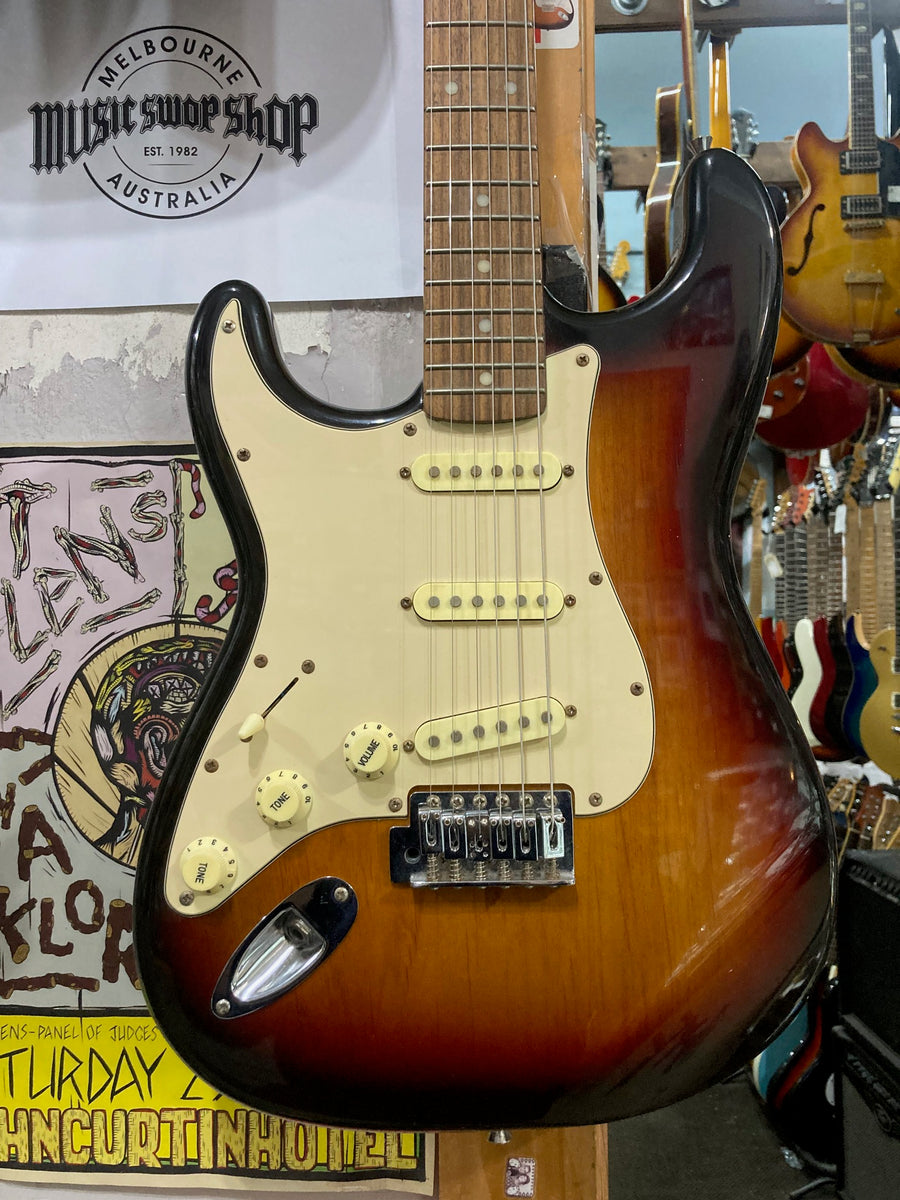 SX - Vintage Series Strat LEFT HANDED – musicswopshop