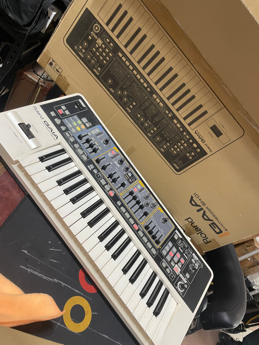 Roland - Gaia SH-01 – musicswopshop