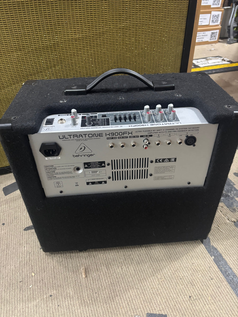 ULTRATONE K900FX BEHRINGER キーボードアンプ ULTRATONE K900FX