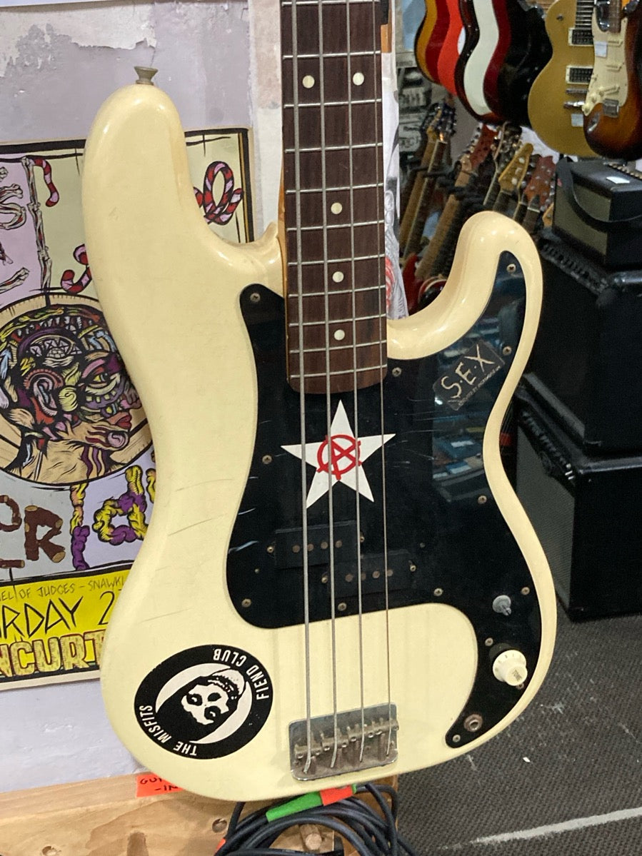 Fender - Precision Bass PB62-70 – musicswopshop