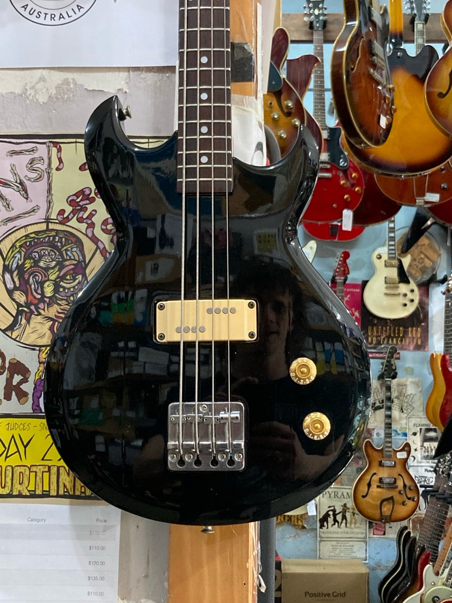 日本製 Aria pro II Cardinal CSB-380 Bass hqdefault.jpg