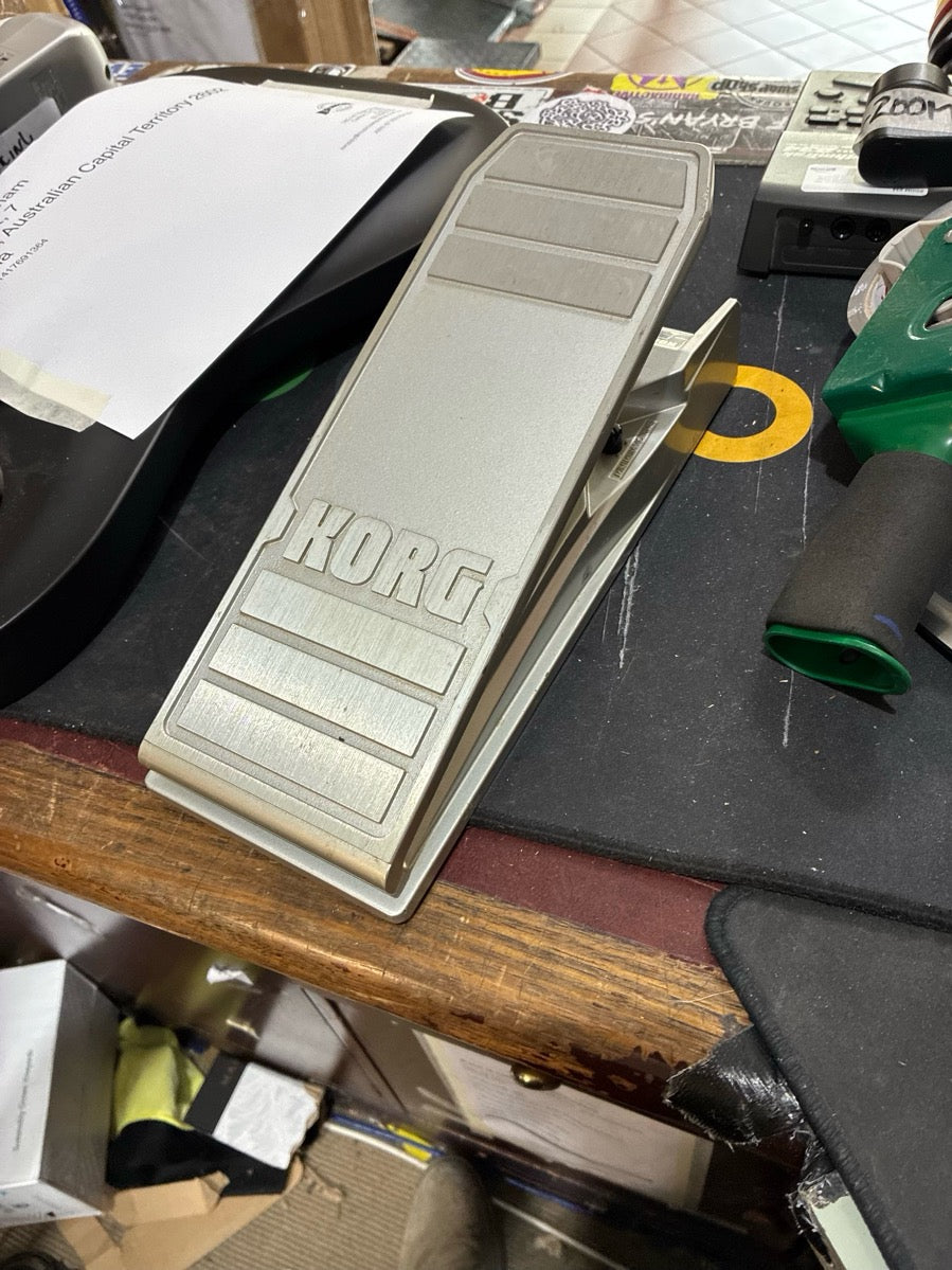 korg xvp 10 expression pedal licensed FEATURES Equipped with two Brake Style:Slim Generisch Fahrradweste Herren Wasserdicht