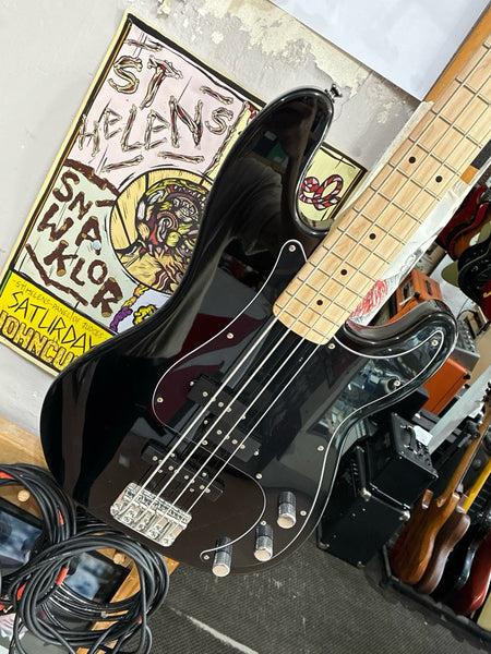 Squier - Affinity P Bass