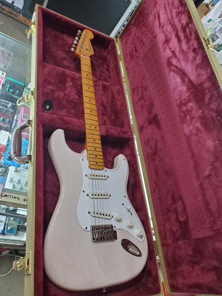 Squier by Fender - Stratocaster