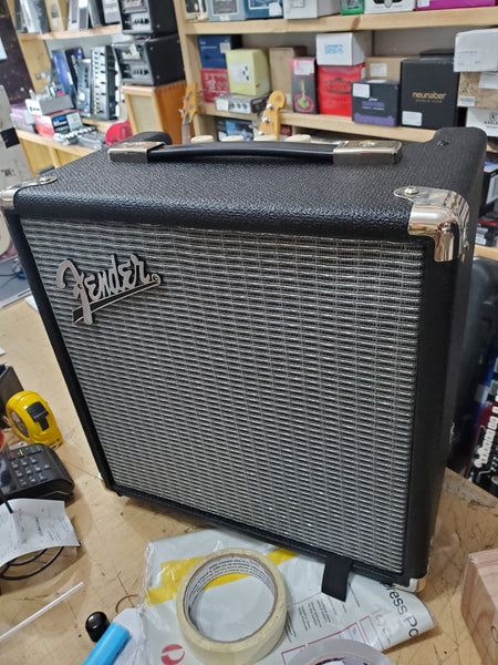 Fender - Rumble 15