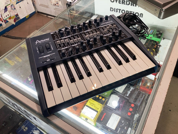 Arturia - MINIBRUTE