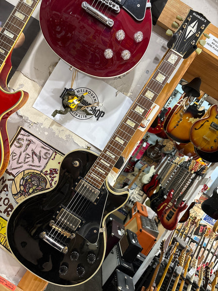 Busker's - Les Paul Custom copy