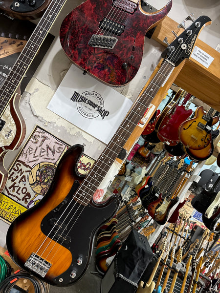 Silvertone - Bass
