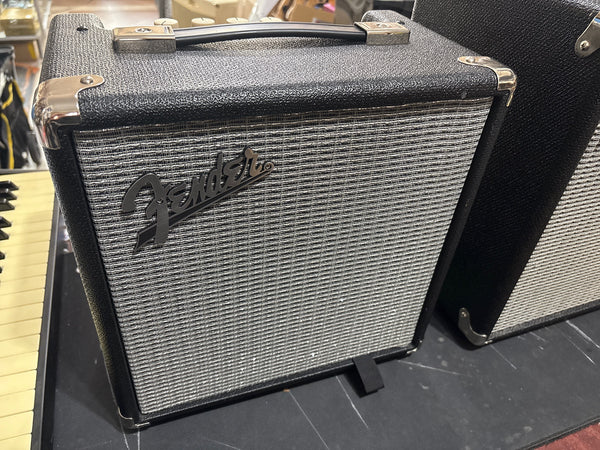 Fender - Rumble 15