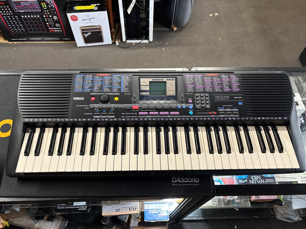 YAMAHA - PSR-220