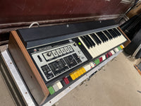 Roland - SH-2000