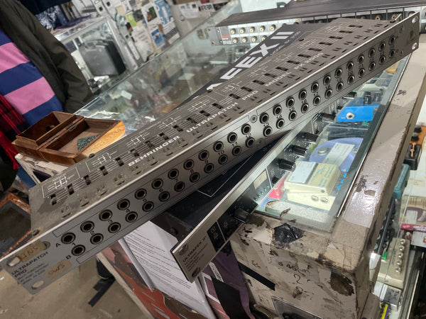 Behringer - PX2000