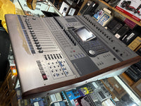 Tascam - DM-3200