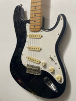 Fender - Stratocaster