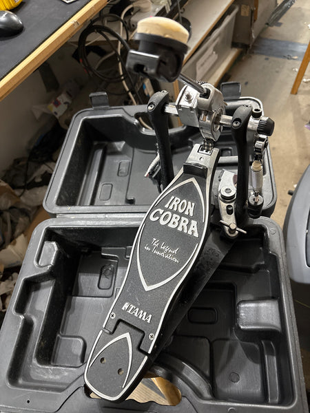 TAMA - Iron Cobra R900