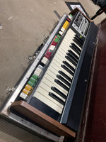 Roland - SH-2000