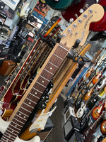 Fender - Stratocaster - Performer