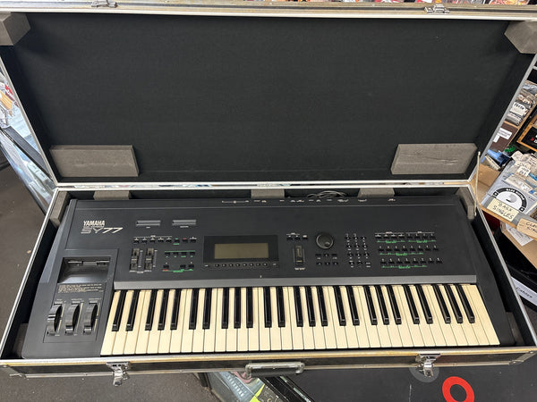 Yamaha - SY-77