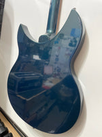 Rickenbacker - 330