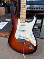 Fender - Stratocaster