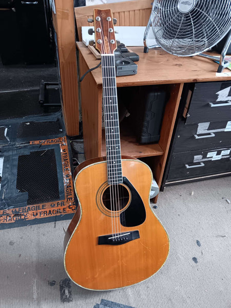 Yamaha - FG1000J