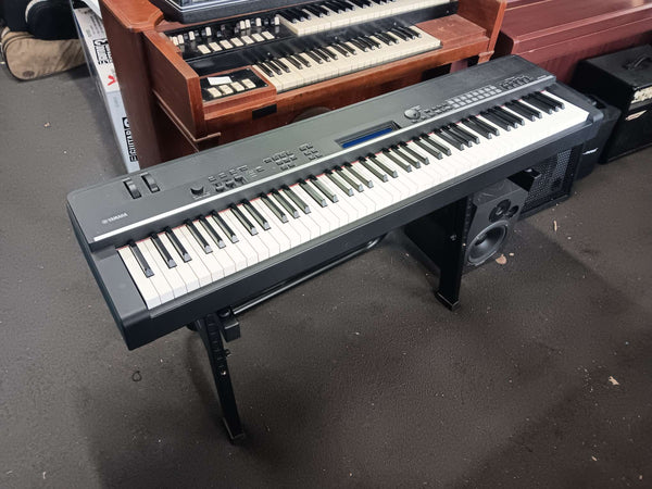 Yamaha - CP4 Stage