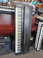 Yamaha - CLP-300
