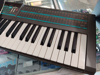 Korg - Poly 800