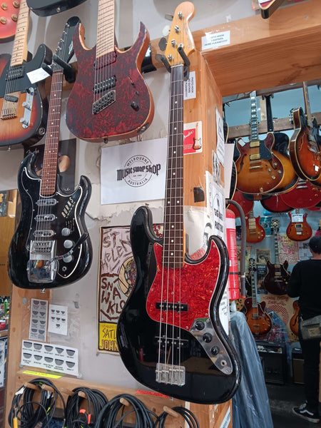 Fender - Jazz Bass
