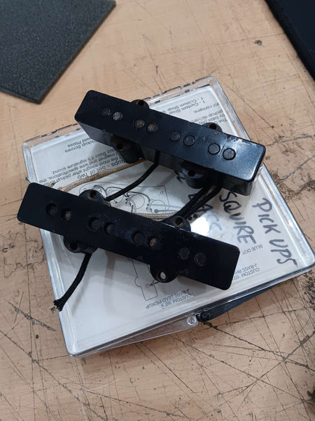 Squier - J Bass Pickups