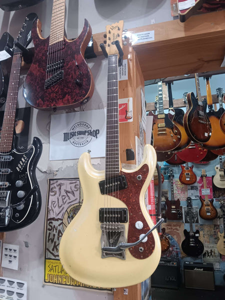 Mosrite - The Ventures Model