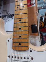 Fender - ST-68 Stratocaster