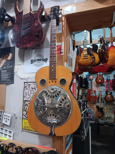 Johnson - Resonator