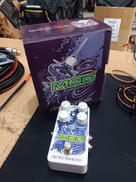 Electro Harmonix - MOD11 Multi-Modulator