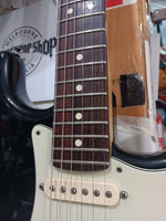 Fender - Stratocaster