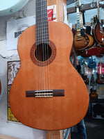 YAMAHA - C40