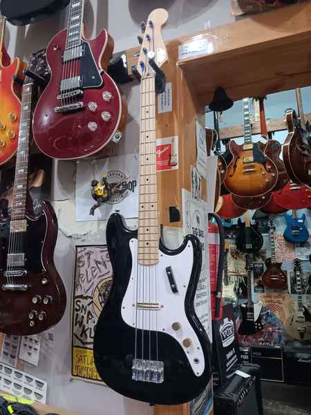 Squier - Bronco Bass