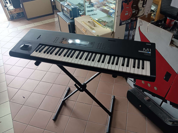 Korg - M1