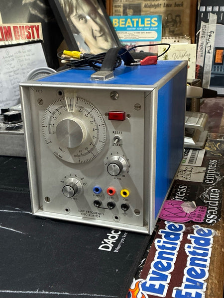 Monash University - Low Frequency Oscillator Signal Generator