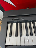 YAMAHA - P-45B