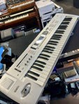 Korg - TRITON LE 61