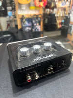 Behringer  - U-PHORIA UM2