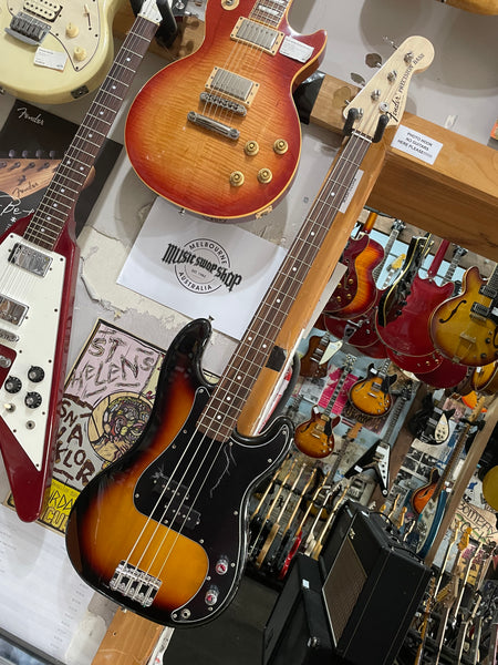 Fender - Precision Bass