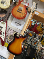 Fender - Precision Bass