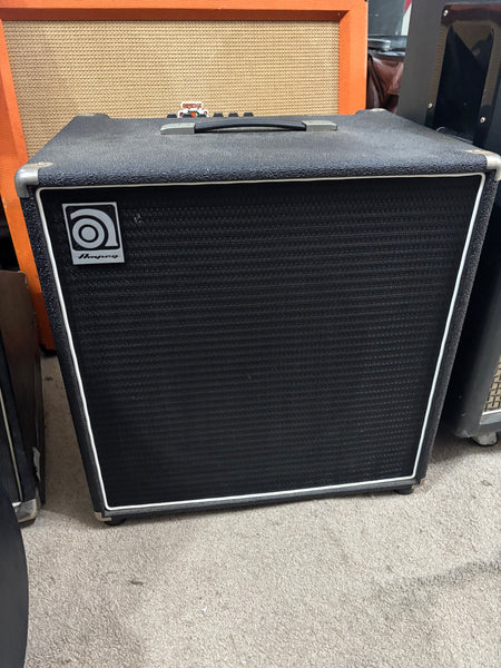 Ampeg - BA-115 Bass Combo