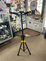 Hercules - Auto Grip Triple Guitar Stand