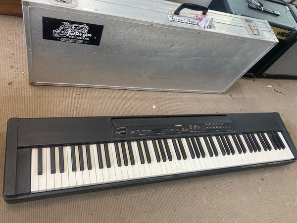 Yamaha - P-80